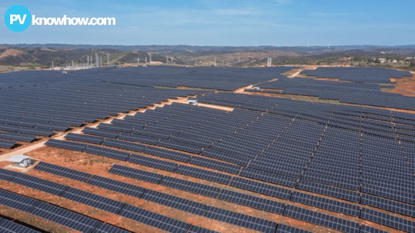 Zina-solar-power-plant Zina solar power plant