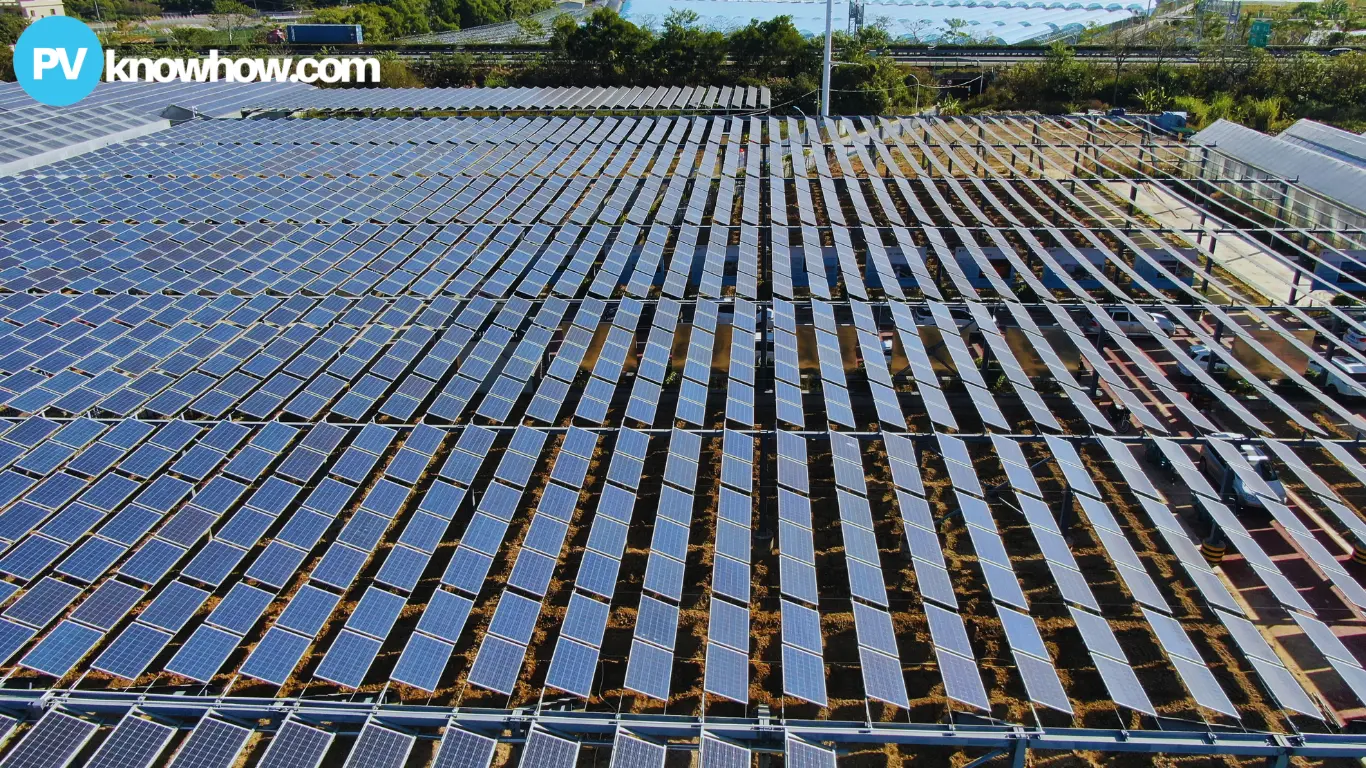 large-scale-solar-park large-scale solar park