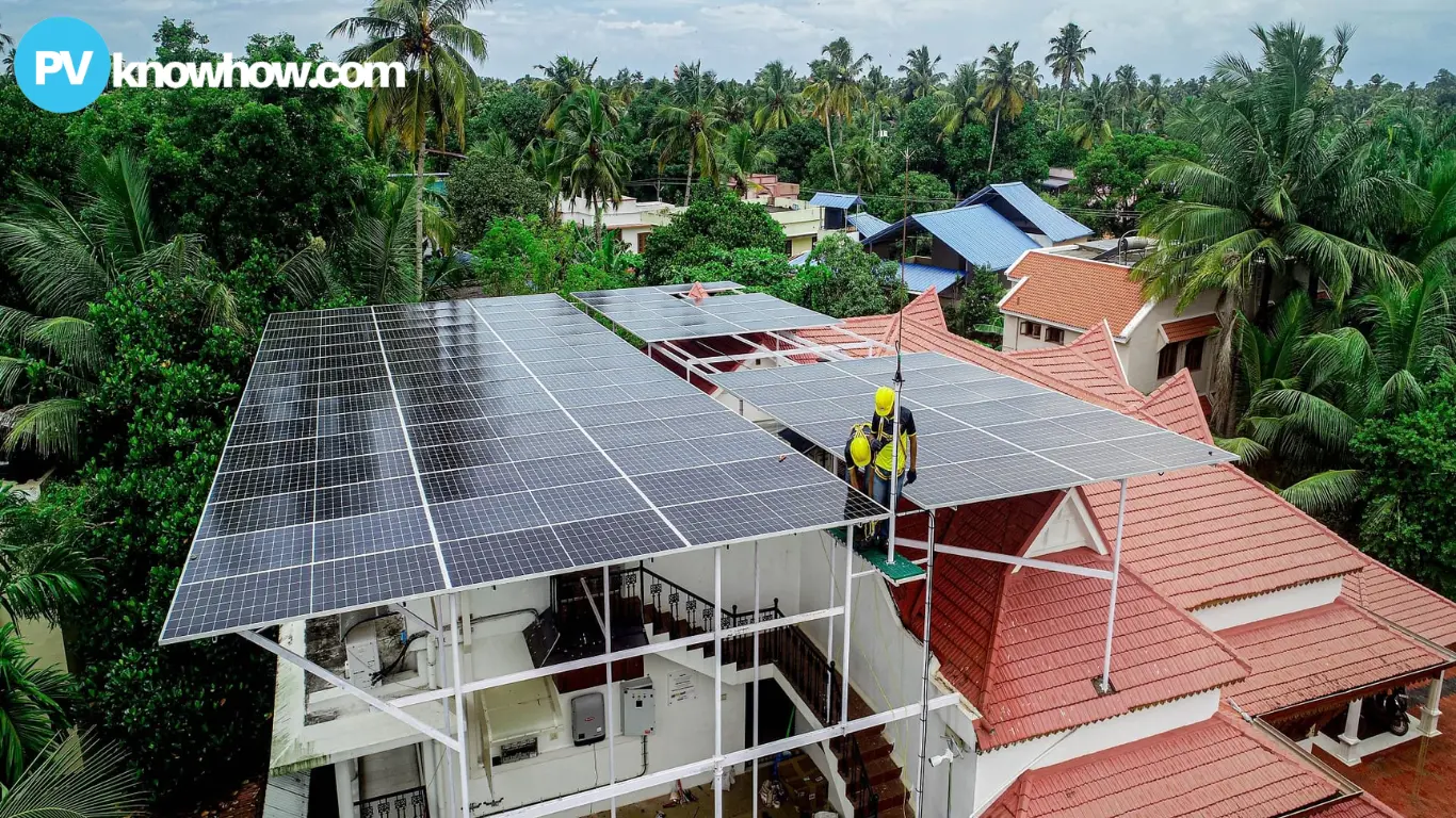 residential-building-in-Kerala-with-solar-panels residential building in Kerala with solar panels