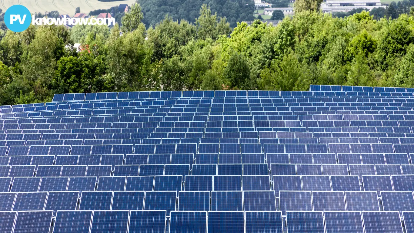 The-Bracon-Ash-solar-farm The Bracon Ash solar farm